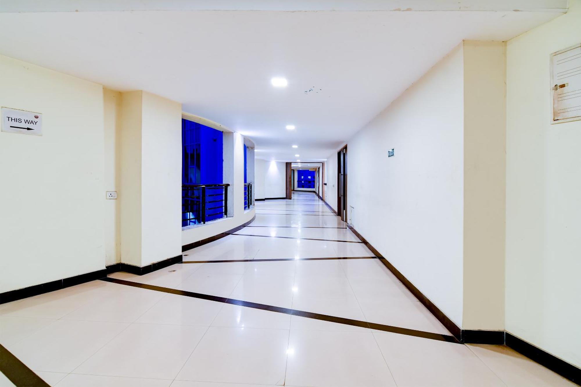 Hotel Urban Asia Kolkata Exterior photo